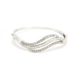 18ct white gold diamond bracelet, approximately 2.26 carat of diamonds, approximate weight 19.6g :
