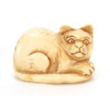 Japanese carved ivory netsuke of a cat, character marks to the base, 3.9cm wide : For Extra