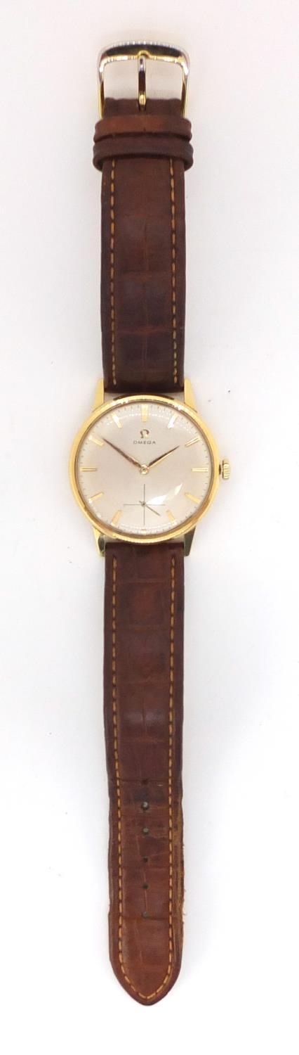 Gentleman's Omega 18ct gold wristwatch, the movement numbered 19191540, 3.5cm in diameter : For - Image 2 of 7