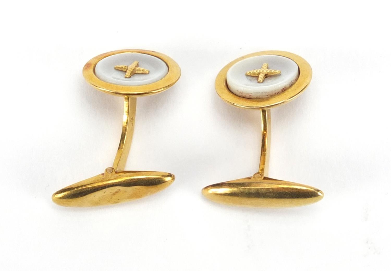 Pair of continental gold and Mother of Pearl cuff links, indistinct marks, 1.5cm in diameter, - Image 3 of 5