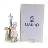 Lladro figurine Fall Clean-Up with box, numbered 5286, 33cm high : For Further Condition Reports and