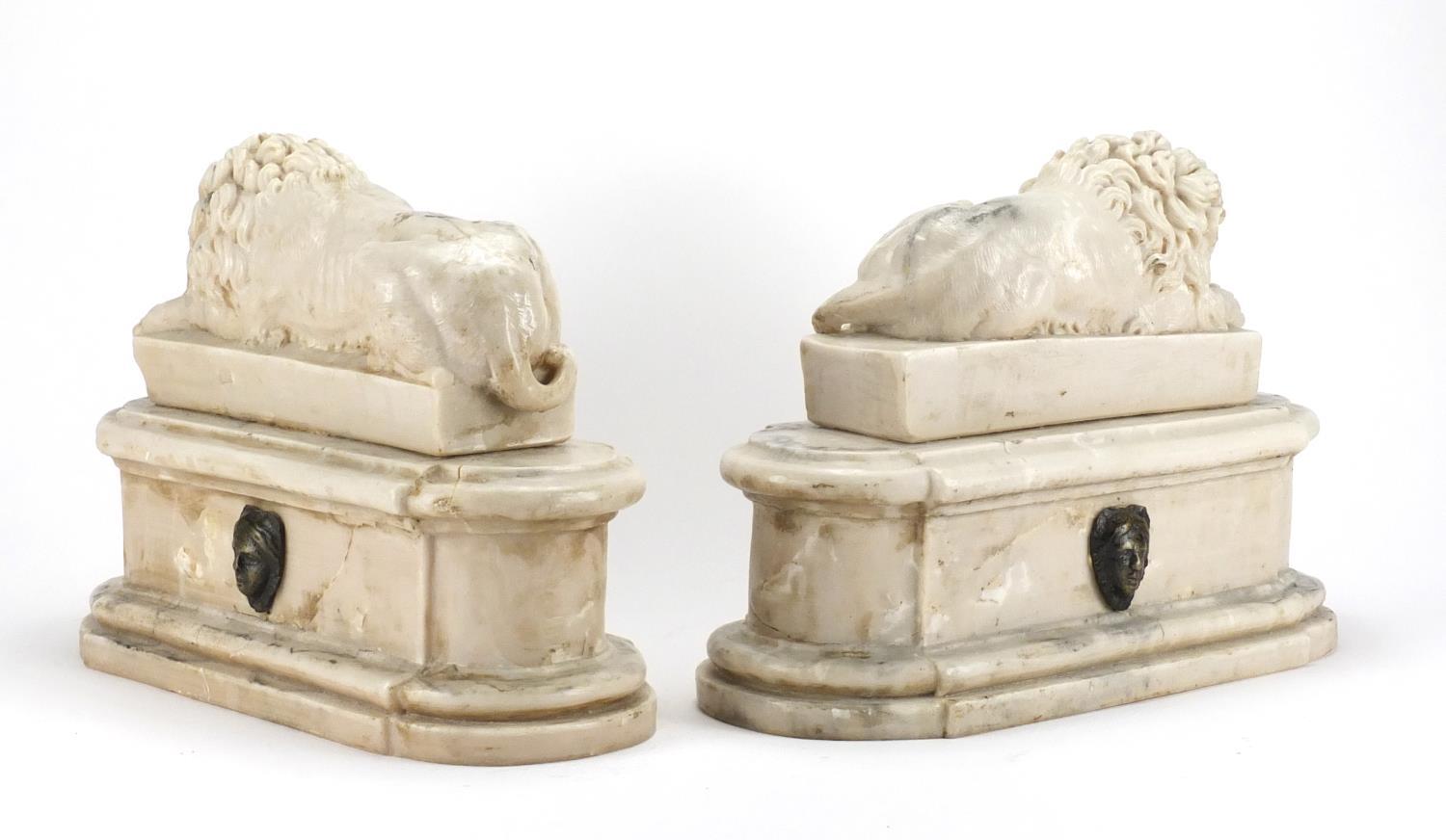 Pair of Italian Grand Tour marble carvings of lions, The Sleeping and The Vigilant, each 29cm high x - Image 9 of 9