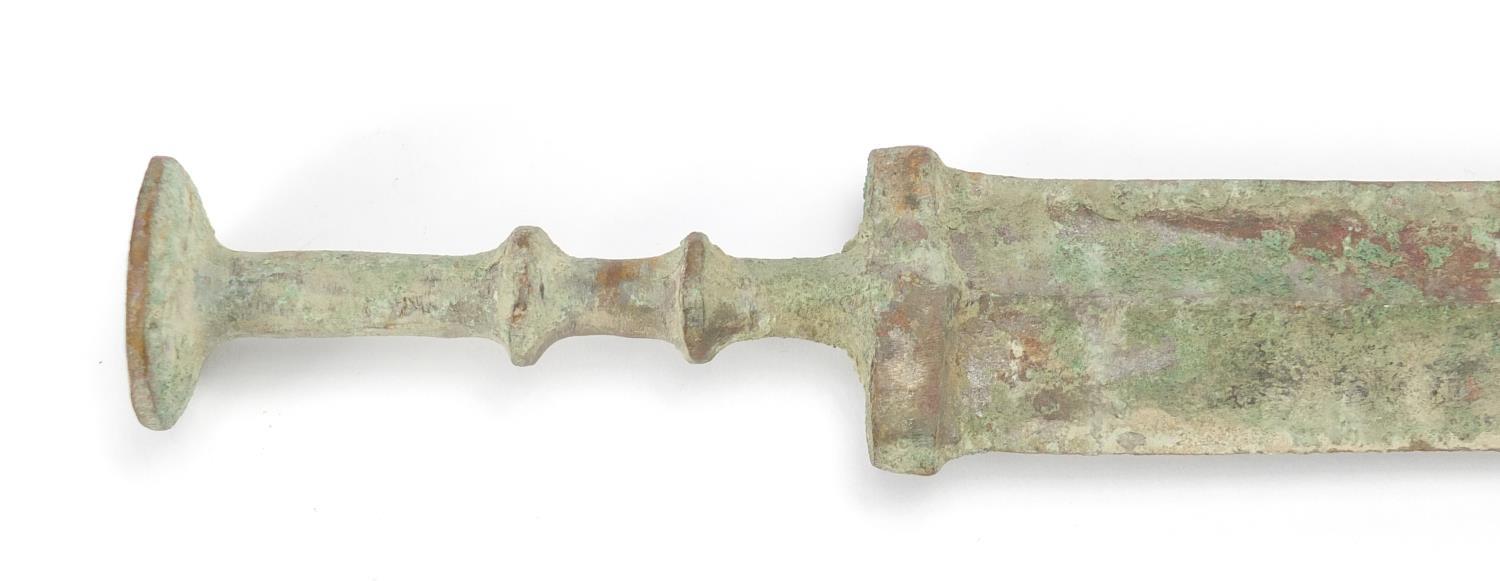 Patinated bronze dagger possibly Islamic, 54.5cm in length : For Further Condition Reports Please - Image 2 of 7