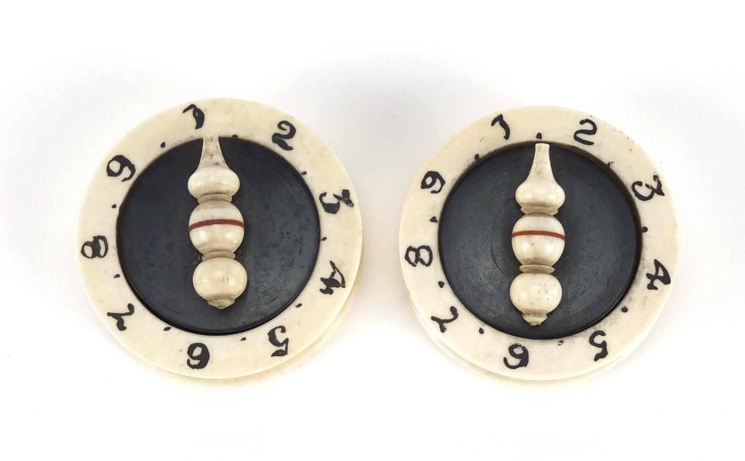 Pair of Victorian carved bone and ebony whist markers, each 4cm in diameter : For Further - Image 3 of 4