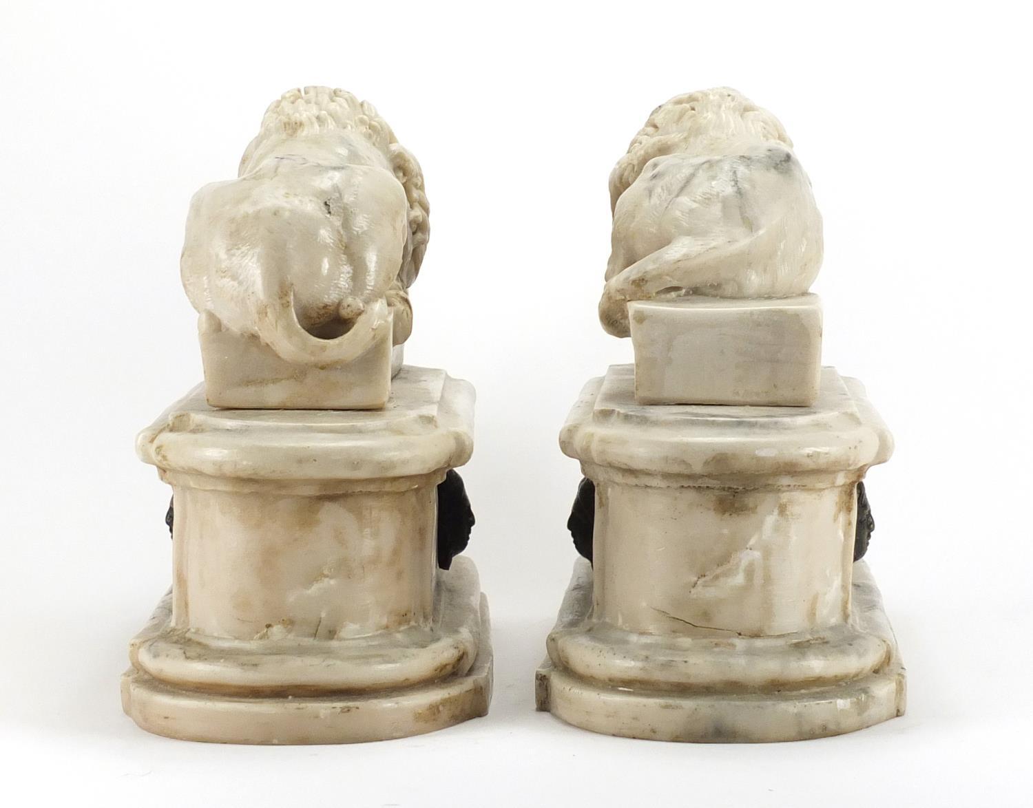 Pair of Italian Grand Tour marble carvings of lions, The Sleeping and The Vigilant, each 29cm high x - Image 6 of 9