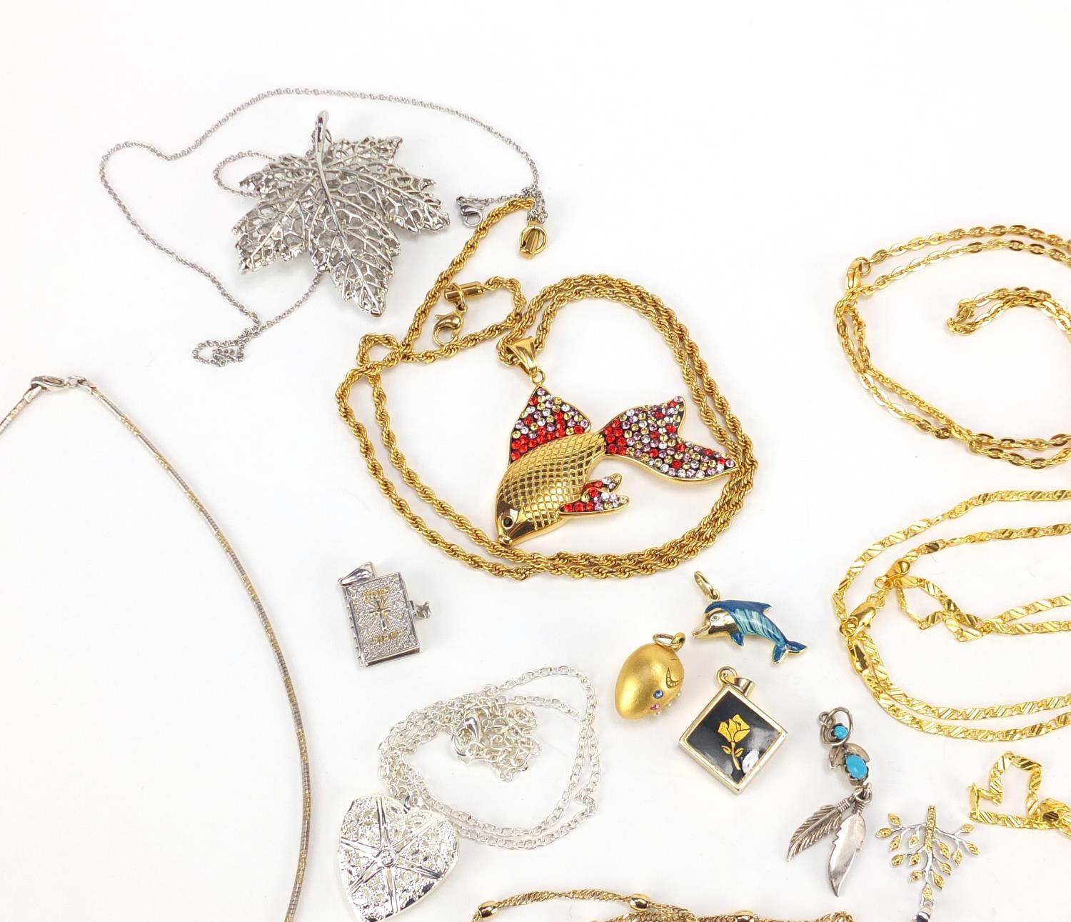 Costume jewellery including silver earrings, pendants and necklaces : For Further Condition - Image 3 of 8