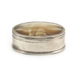 Georgian unmarked silver snuff box, the hinged lid set with mother of pearl, 6.5cm wide : For