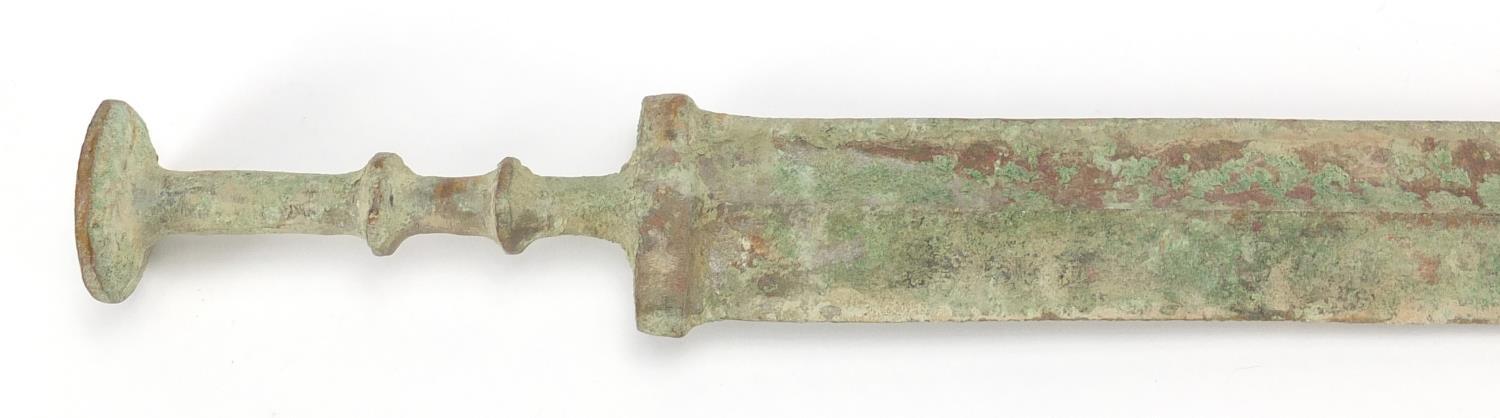 Patinated bronze dagger possibly Islamic, 54.5cm in length : For Further Condition Reports Please - Image 4 of 7