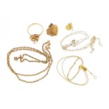9ct gold jewellery including a pearl ring, love heart locket and necklaces, approximate weight 6.
