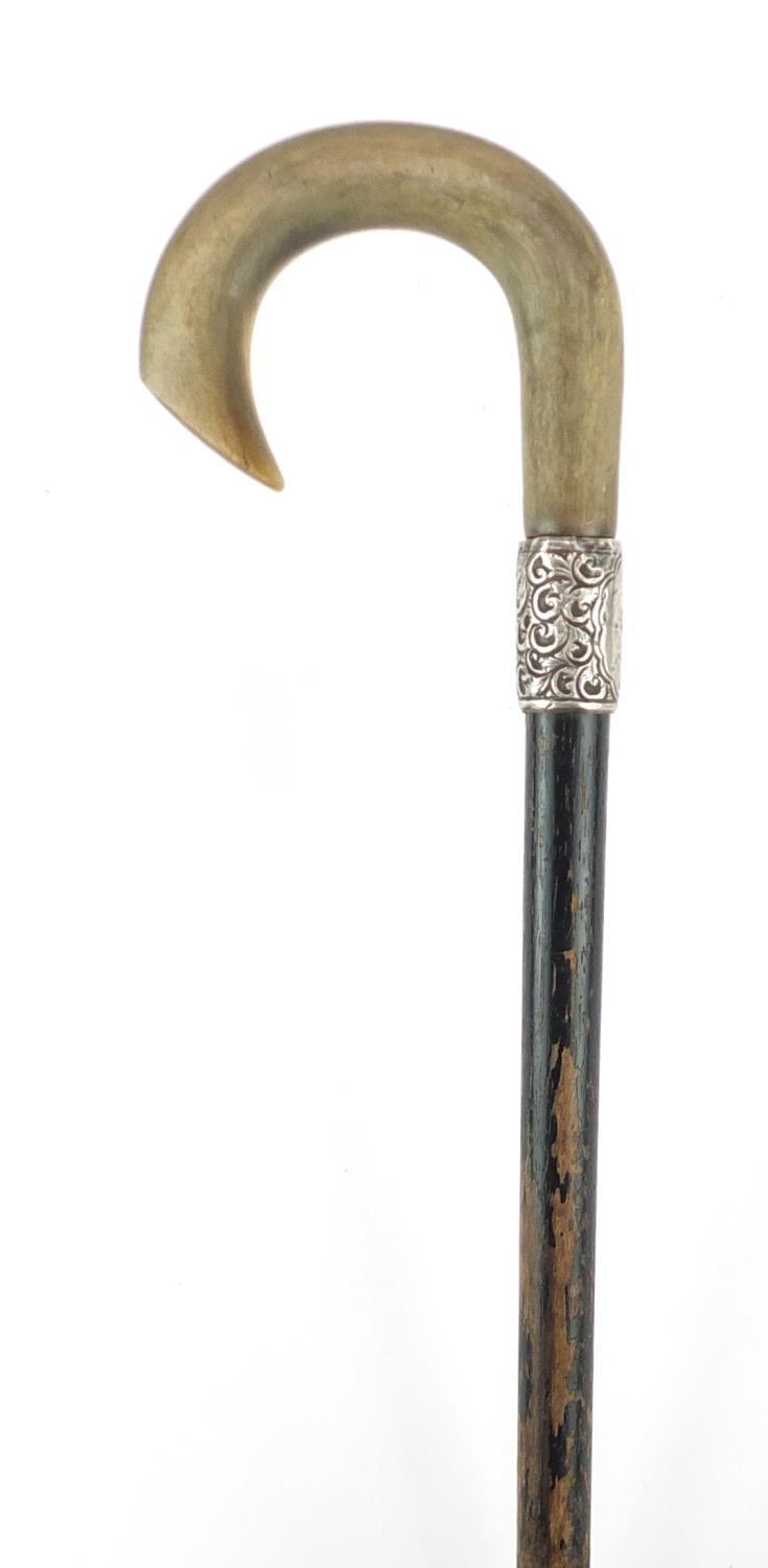 Horn handled walking stick with silver collar and ebonised shaft, probably rhinoceros horn, 81.5cm - Image 3 of 6