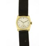 Gentleman's 9ct gold wristwatch, the case 2.8cm wide :For Further Condition Reports Please Visit Our