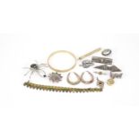 Antique and later jewellery including silver and abalone brooches, 9ct gold metal core bangle,