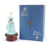 Royal Doulton figurine Lady Diana Spencer HN2885 on stand with box, limited edition 364/1500,