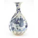 Large Chinese blue and white porcelain vase, hand painted with figures, warriors and figures, 60cm