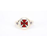 Masonic interest 9ct gold ring, enamelled with The Scottish knights Templa cross, size V, 6.8g :