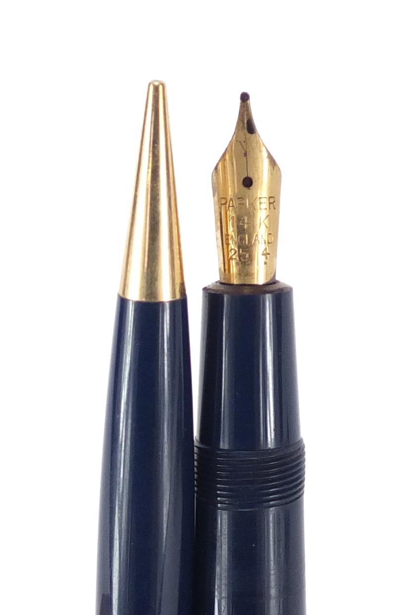 Objects comprising a Parker duofold fountain pen and propelling pencil, Venetian scent bottle and - Image 15 of 18