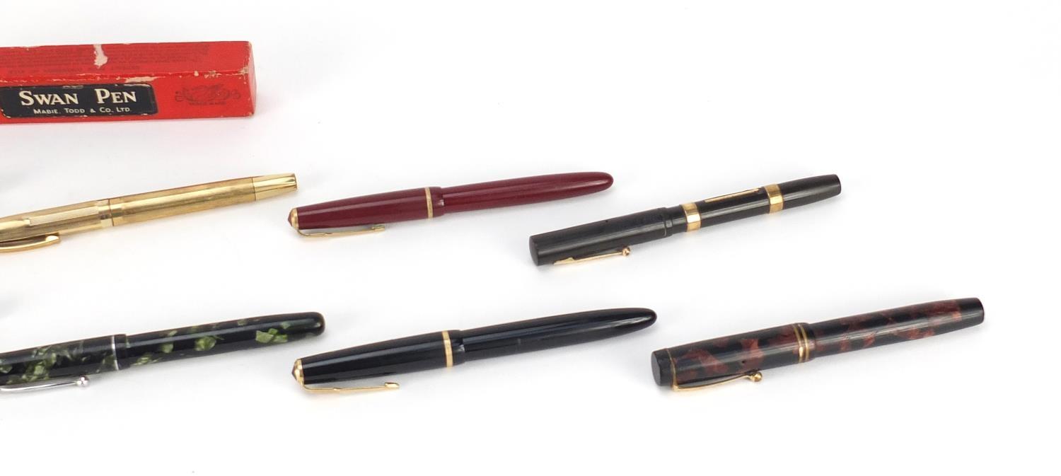 Fountain pens and Parker 61 dip pen including a Waterman's with 9ct gold bands, Swan self filler, - Image 3 of 9