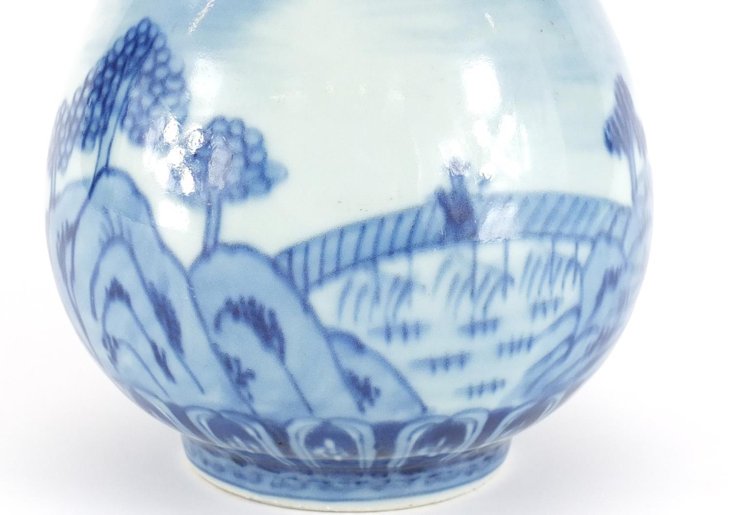 Chinese blue and white porcelain garlic neck vase, hand painted with a river landscape, six figure - Image 2 of 14