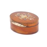 18th century horn and piqué work oval snuff box, the hinged lid decorated with flowers, 9cm wide :
