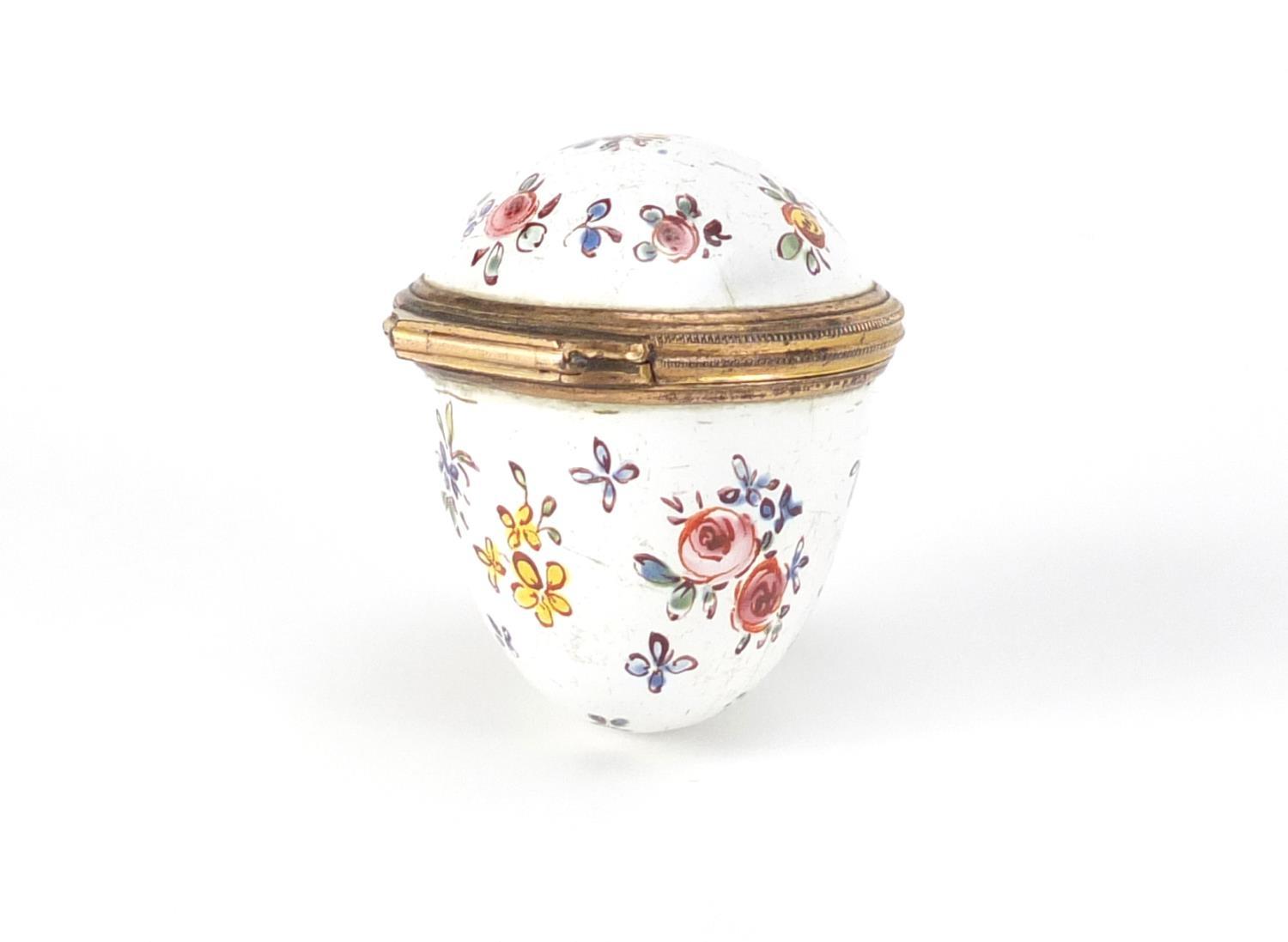 Antique enamel egg design trinket with gilt coloured metal mounts, hand painted with flowers, 4cm - Image 2 of 5