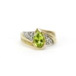 9ct gold peridot and clear stone ring, size N, 4.8g :For Further Condition Reports Please Visit