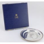 Annigoni Royal Silver Jubilee plate, limited edition 1411/2000, with box, 23cm in diameter, 337.