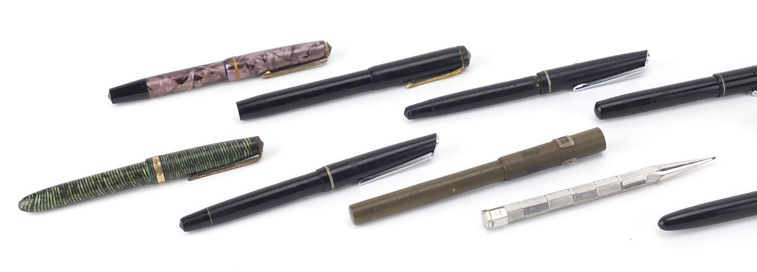 Fountain pens and propelling pencils including a Waterman's brown ripple with 9ct gold band, - Image 12 of 13