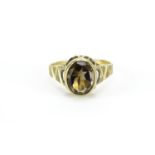 9ct gold smoky quartz ring with engraved shoulders, size N, 2.5g :For Further Condition Reports
