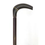 Horn handled walking stick with hardwood shaft, possibly rhinoceros horn, 86cm in length :For