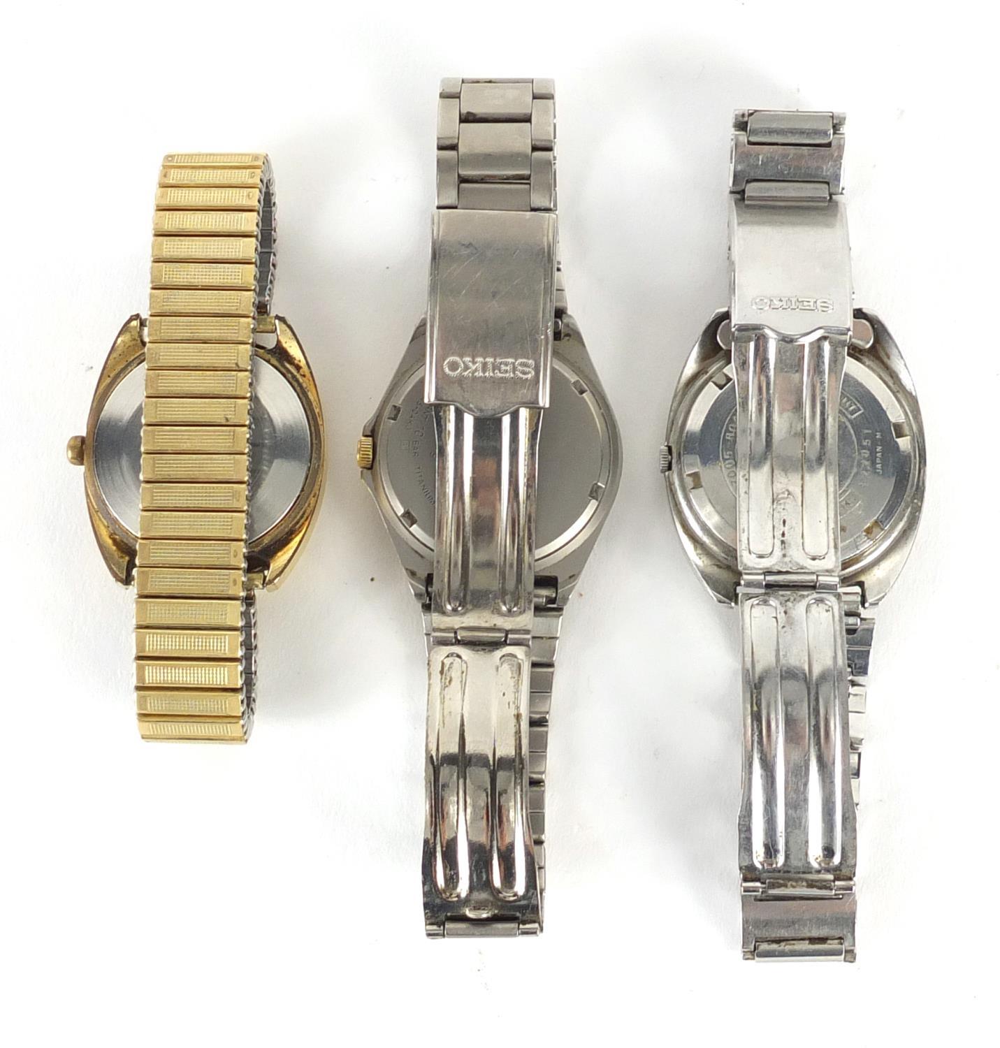 Three vintage gentleman's wristwatches comprising Seiko and Timex : For Further Condition Reports - Image 2 of 3