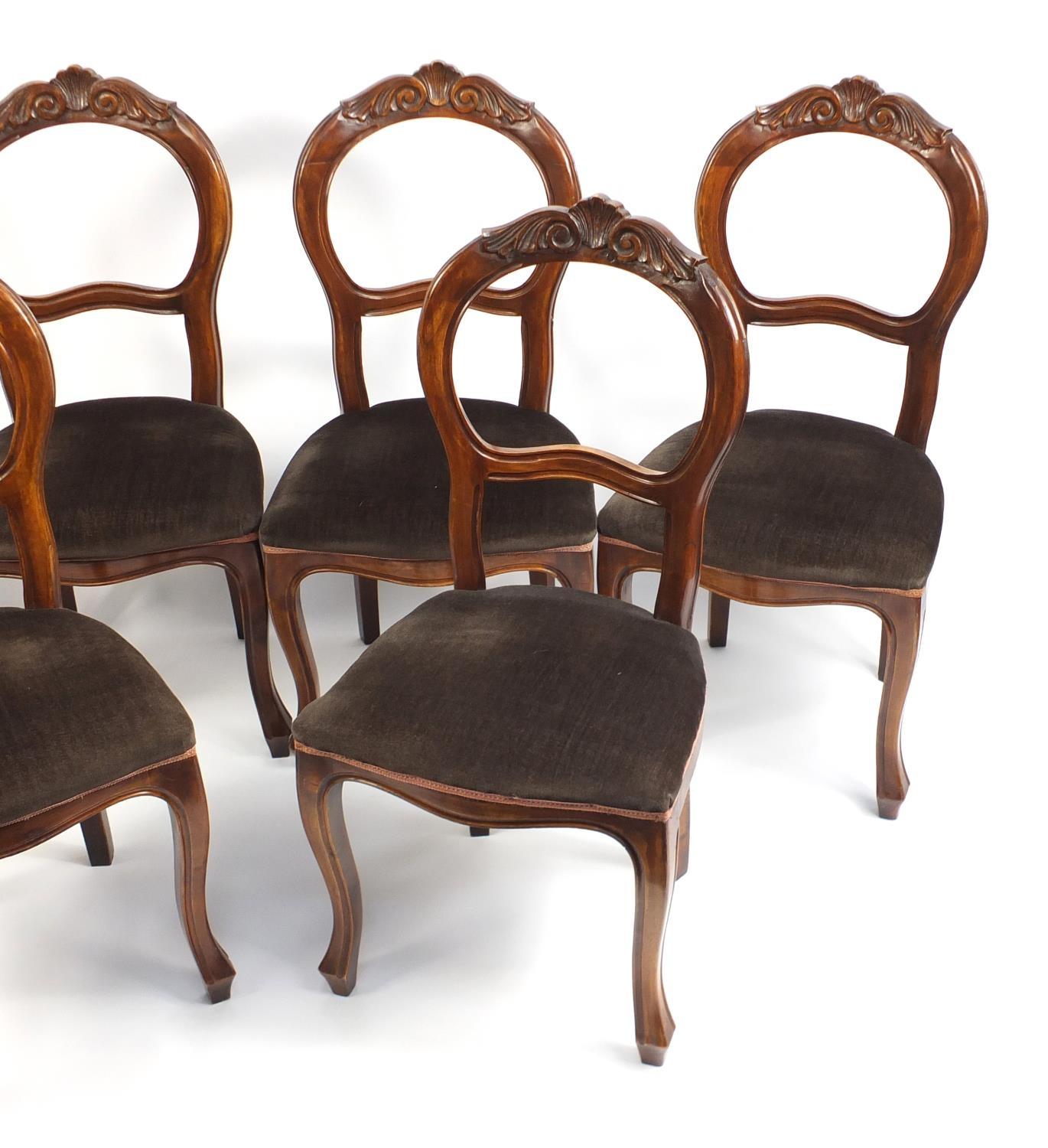 Set of six spoon back dining chairs with stuff over seats, 98cm high : For Further Condition Reports - Image 3 of 5