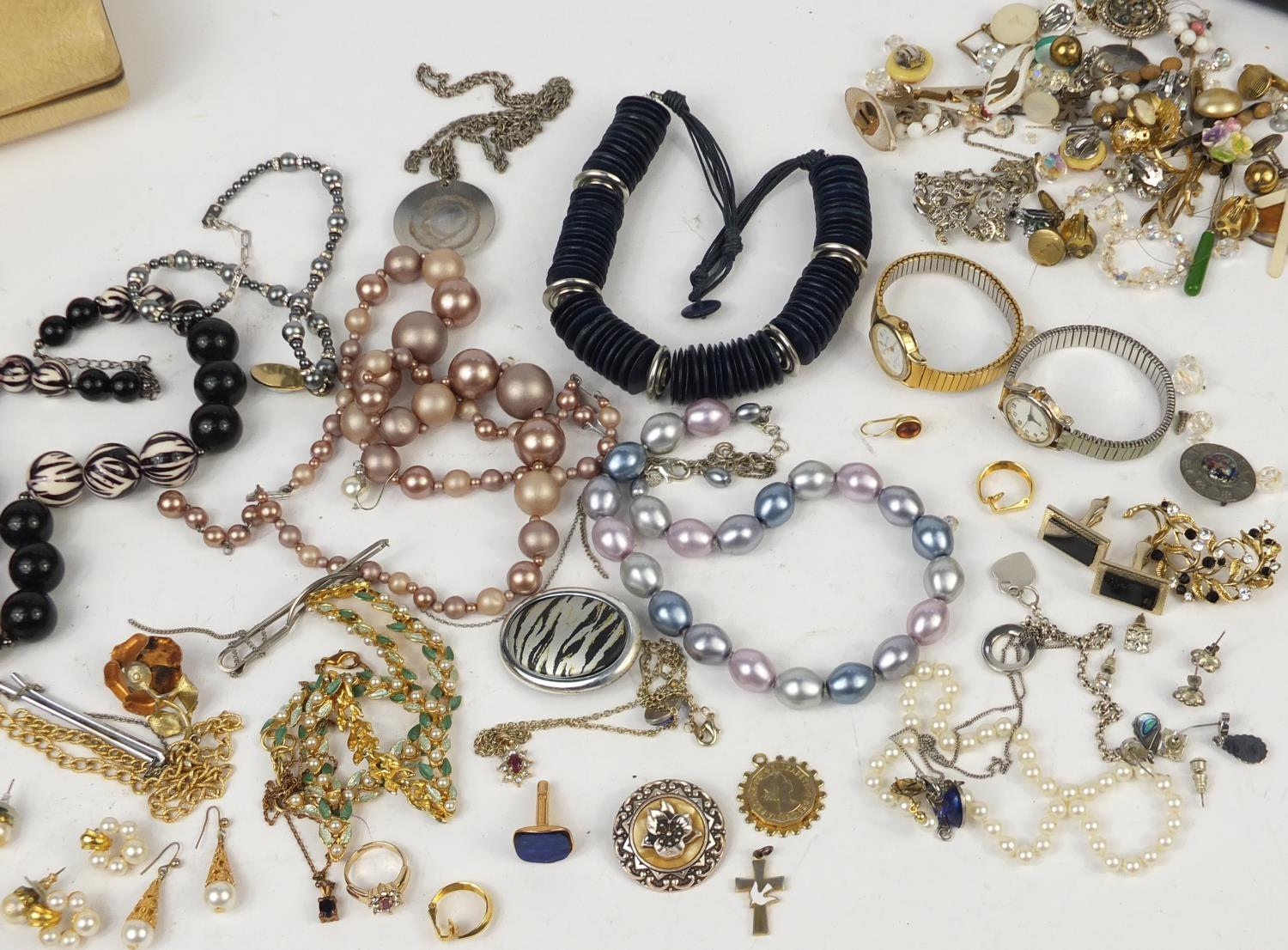 Costume jewellery including brooches, necklaces and earrings, housed in two jewellery boxes : For - Image 3 of 4