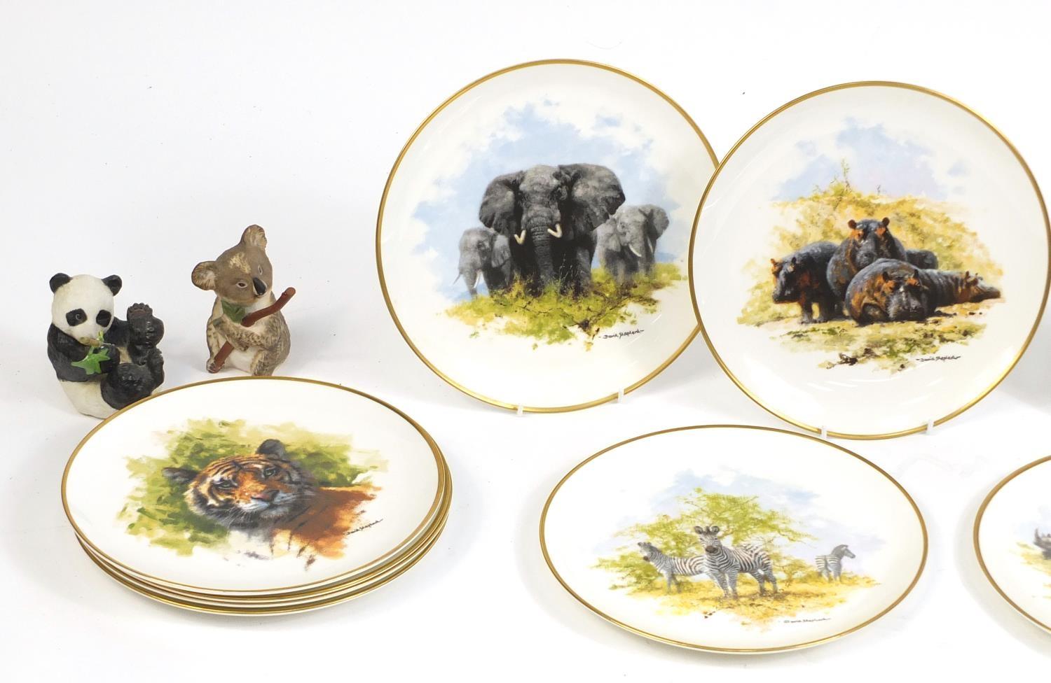 Wildlife collectors plates and animals including Wedgwood by Spink, David Shepherd collection : - Image 2 of 7