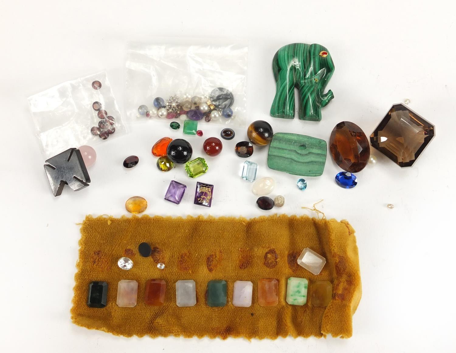Loose semi precious stones and gems including malachite, garnets, pearls and quartz : For Further