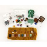 Loose semi precious stones and gems including malachite, garnets, pearls and quartz : For Further