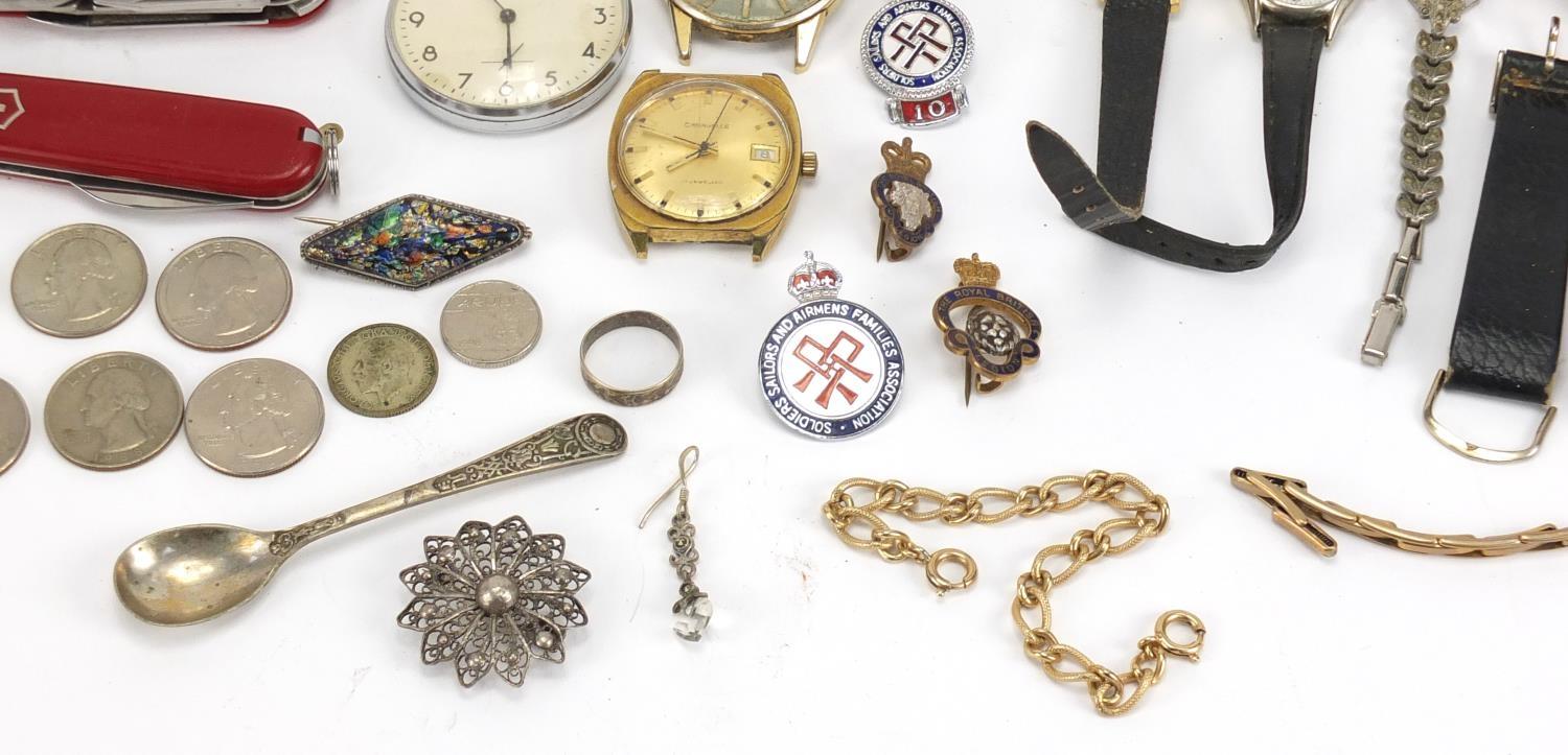 Objects including vintage pocket watches, folding pocket knives, costume jewellery and a Ronson - Image 5 of 5