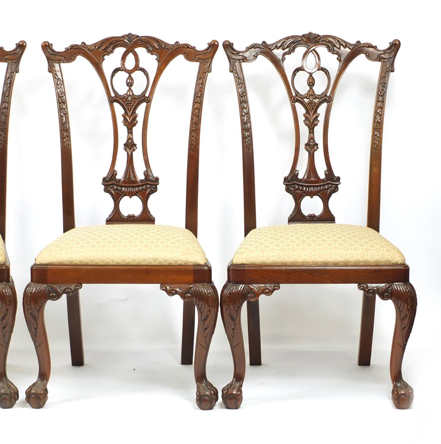 Set of eight Chippendale style mahogany chairs with drop in seats including two carvers, all - Image 4 of 15