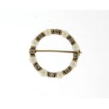 9ct gold seed pearl and clear stone wreath brooch, 2.2cm in diameter, 3.2g : For Further Condition