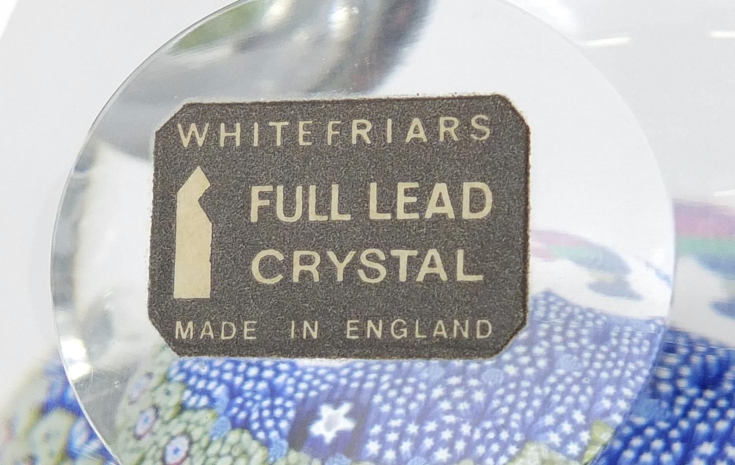 Whitefriars Christmas faceted glass paperweight, numbered 523 with paper label, 8cm in diameter : - Image 4 of 6