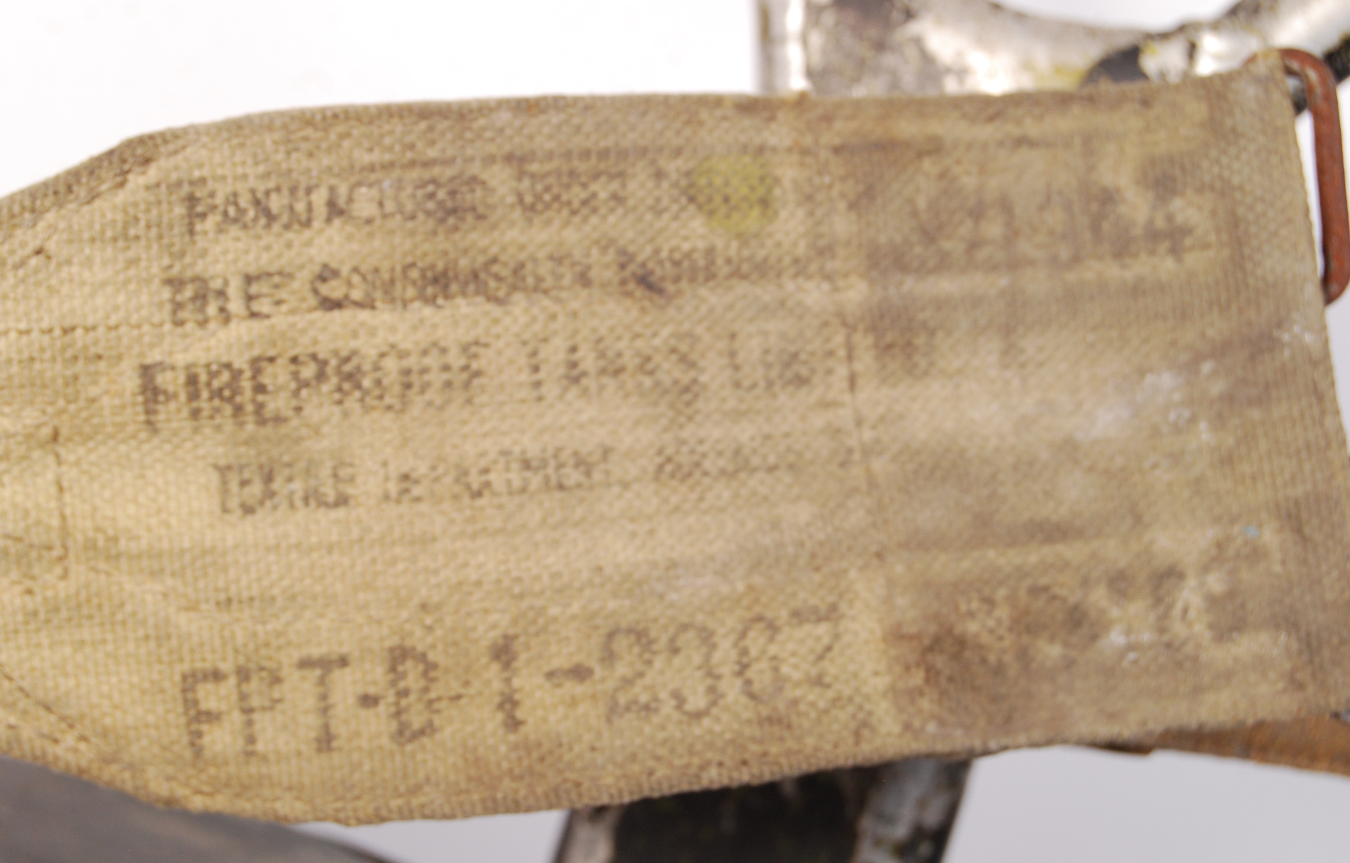 INCREDIBLY RARE ORIGINAL AVRO LINCOLN CREW SEAT - Image 4 of 8