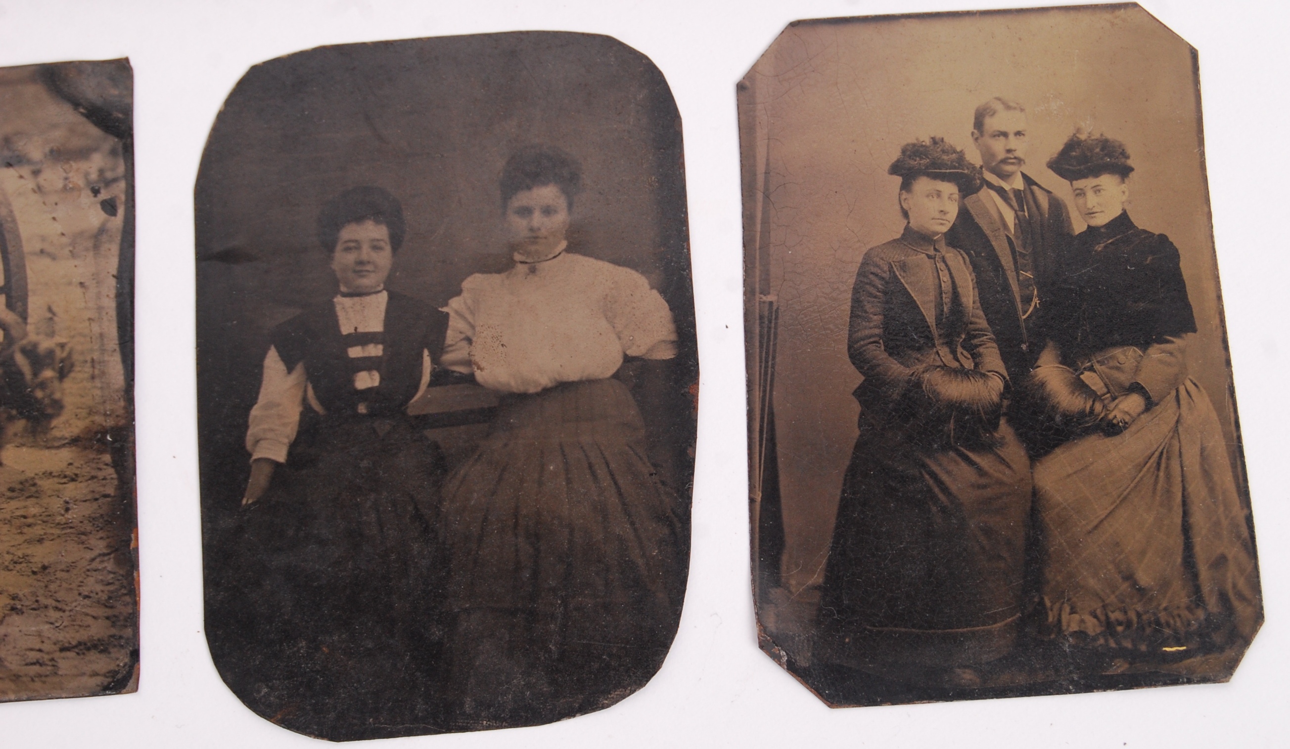 COLLECTION OF ANTIQUE 19TH CENTURY AMBROTYPES & DA - Image 4 of 4