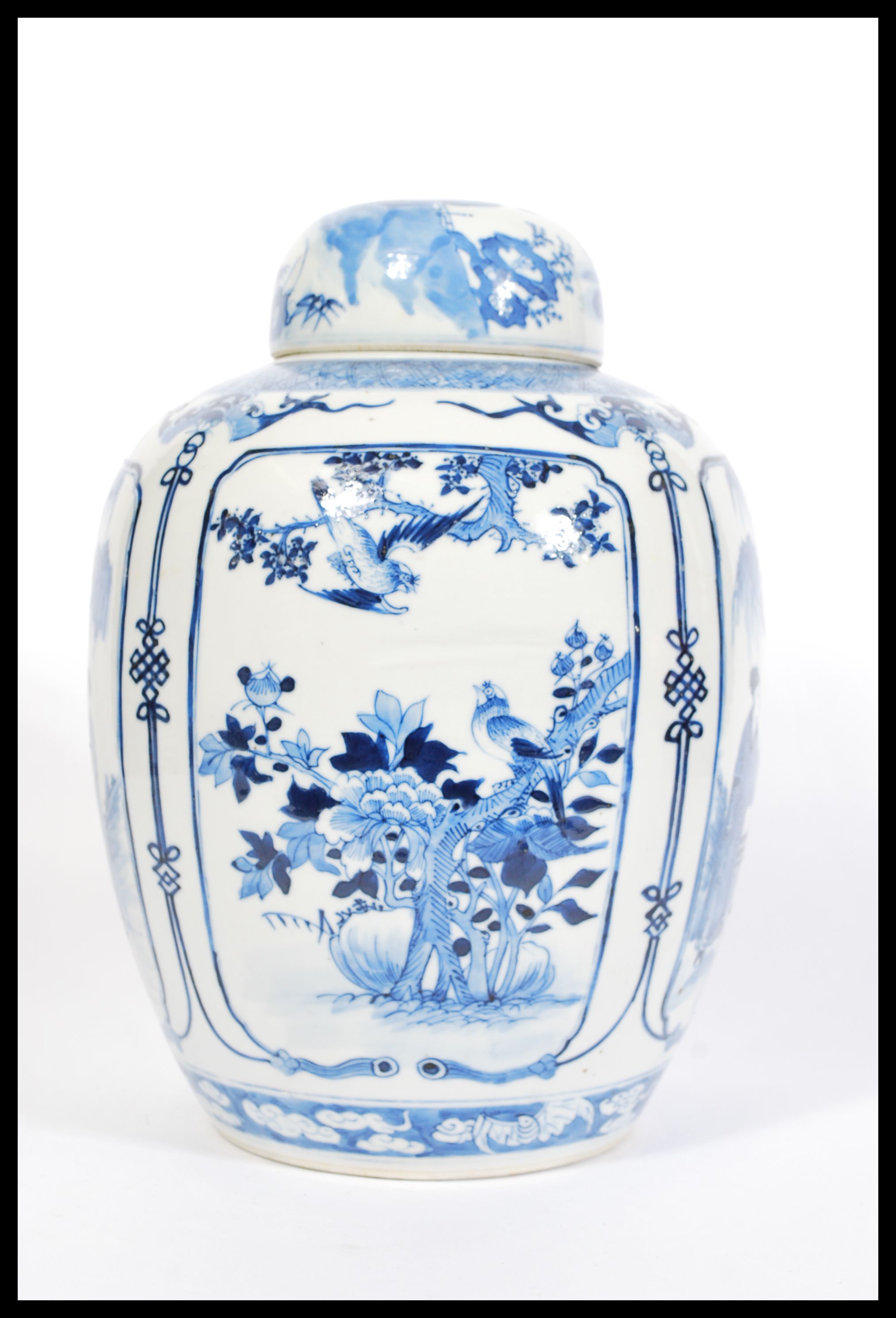 A large 19th century blue and white Chinese ginger jar with hand painted cartouche panels - Image 4 of 6