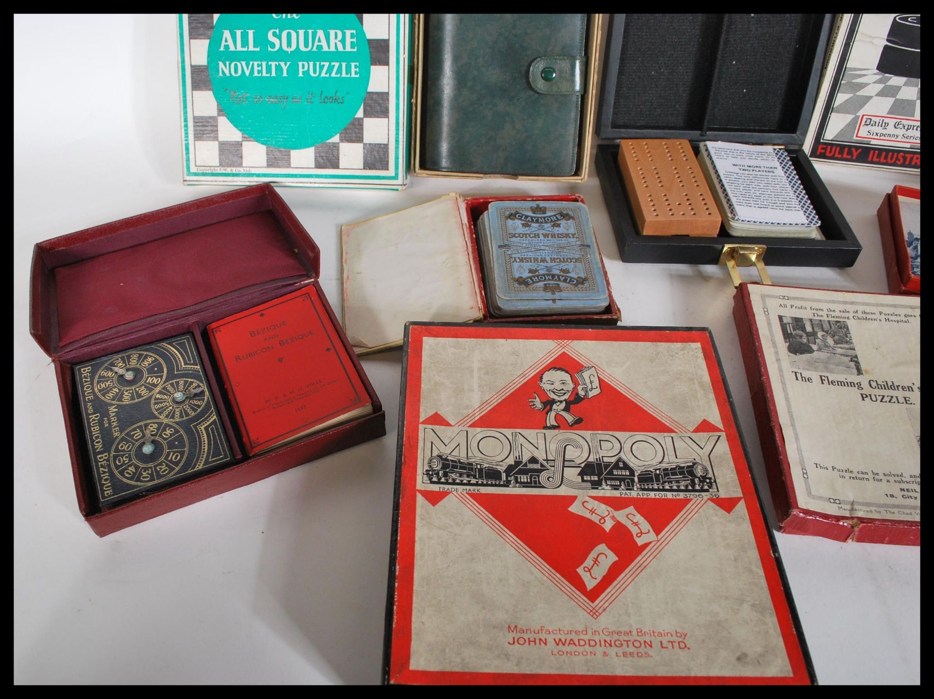 VINTAGE MID 20TH CENTURY BOARD AND CARD GAMES