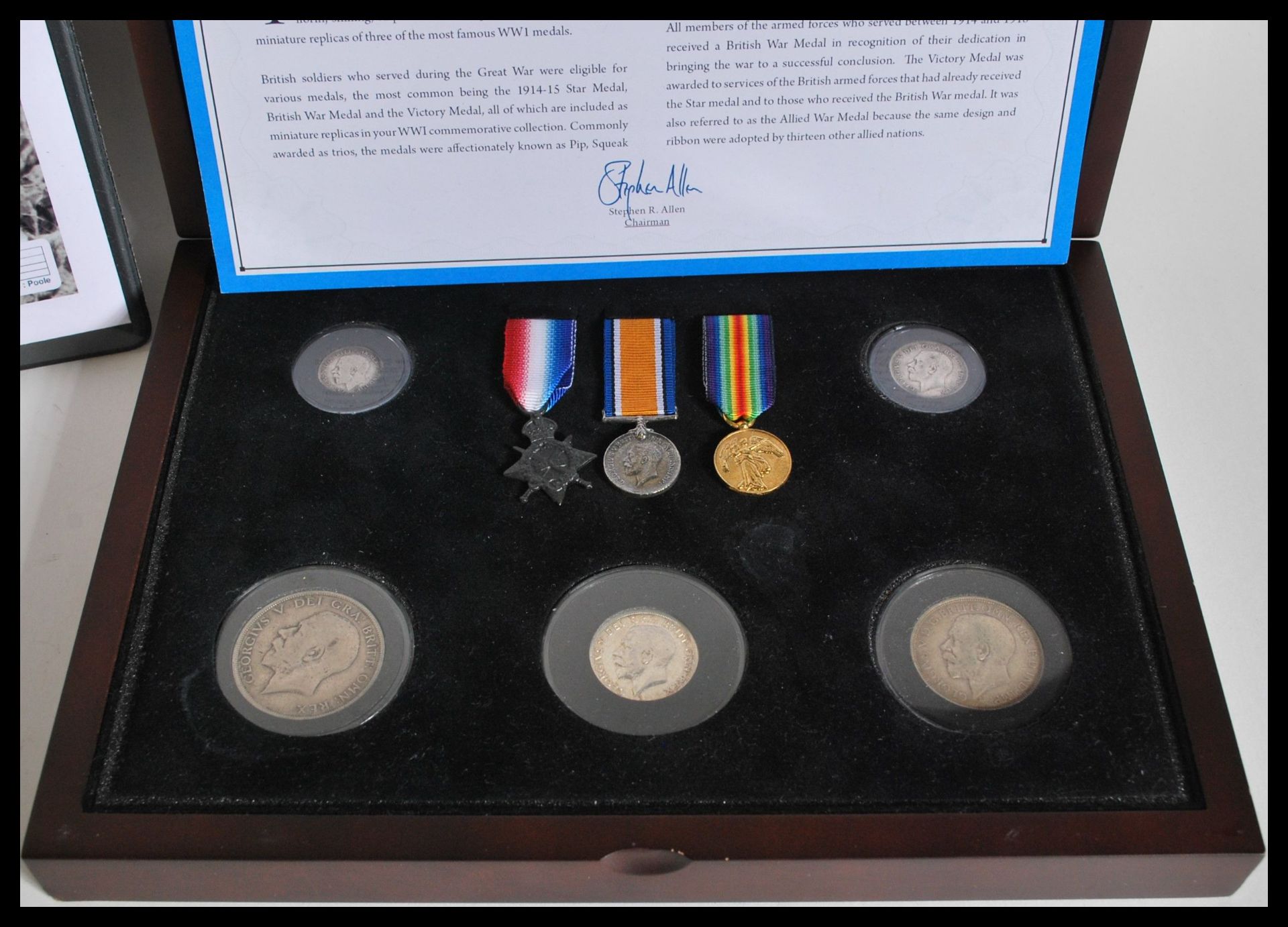 A collection of silver proof and other coins to include a Westminster The Flown Dambusters - Bild 2 aus 4