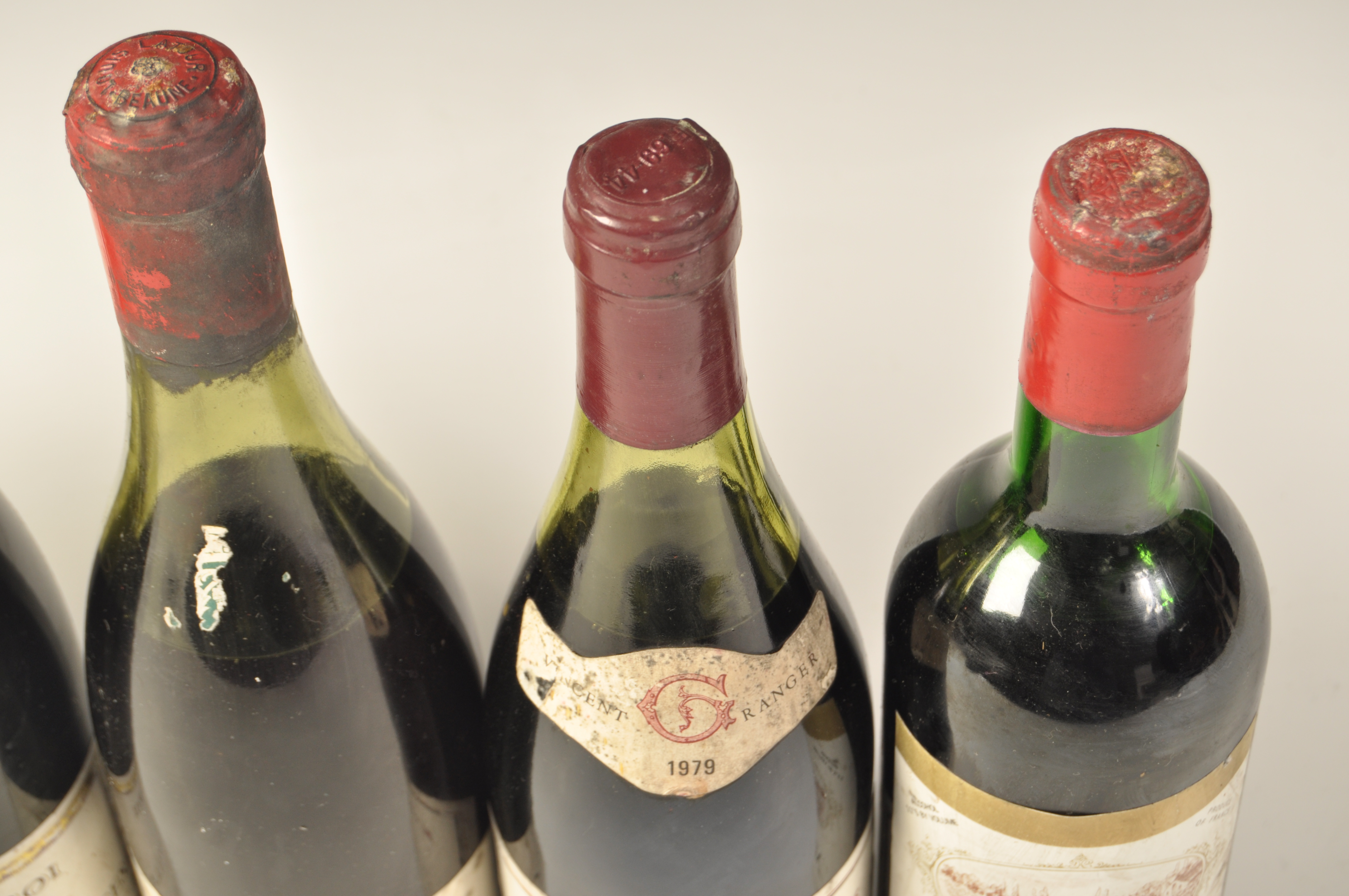 5 VINTAGE RED WINES TO INCLUDE 1966 NUITS SAINT GEORGES AND OTHERS - Bild 3 aus 4