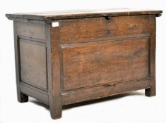 18TH CENTURY WELSH COUNTRY ELM COFFER / BLANKET BOX CHEST