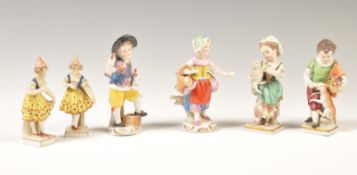 A COLLECTION OF SAMSON OF PARIS 19TH CENTURY PORCELAIN FIGURES