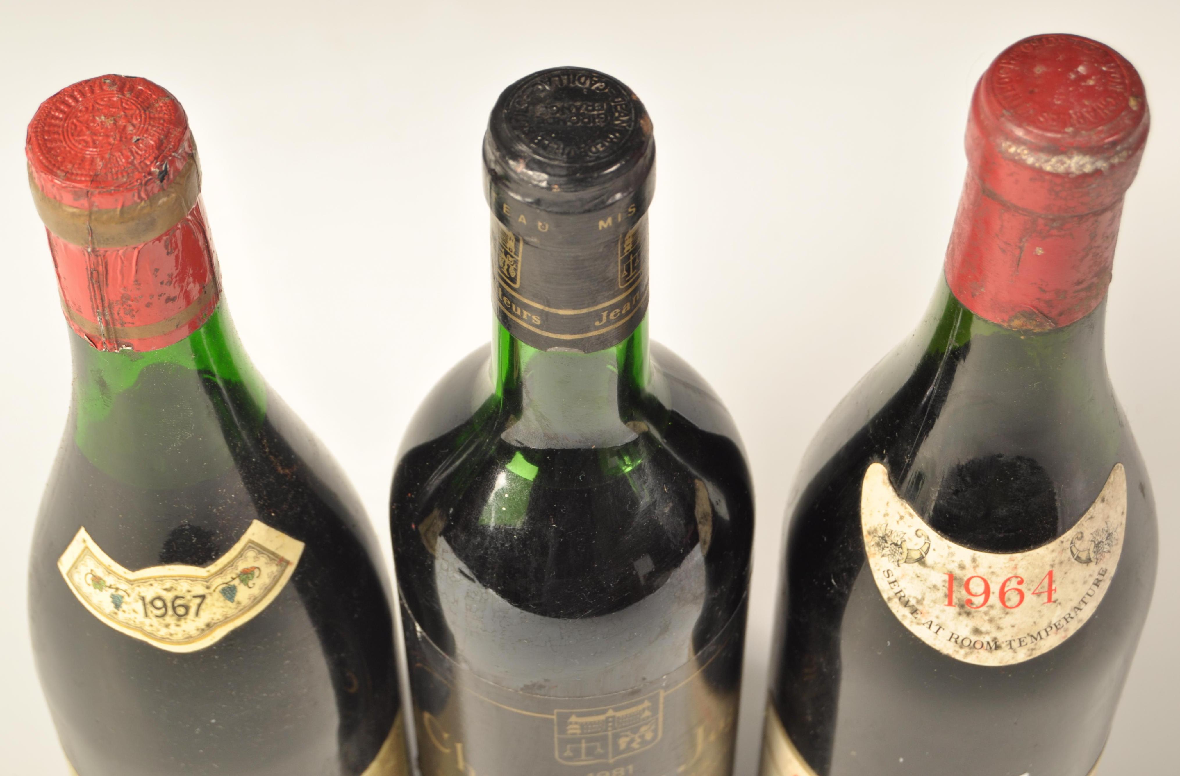 3 VINTAGE RED WINES TO INCLUDE ALOXE CORTON, CHATEAU DU JUGE ETC - Bild 2 aus 4