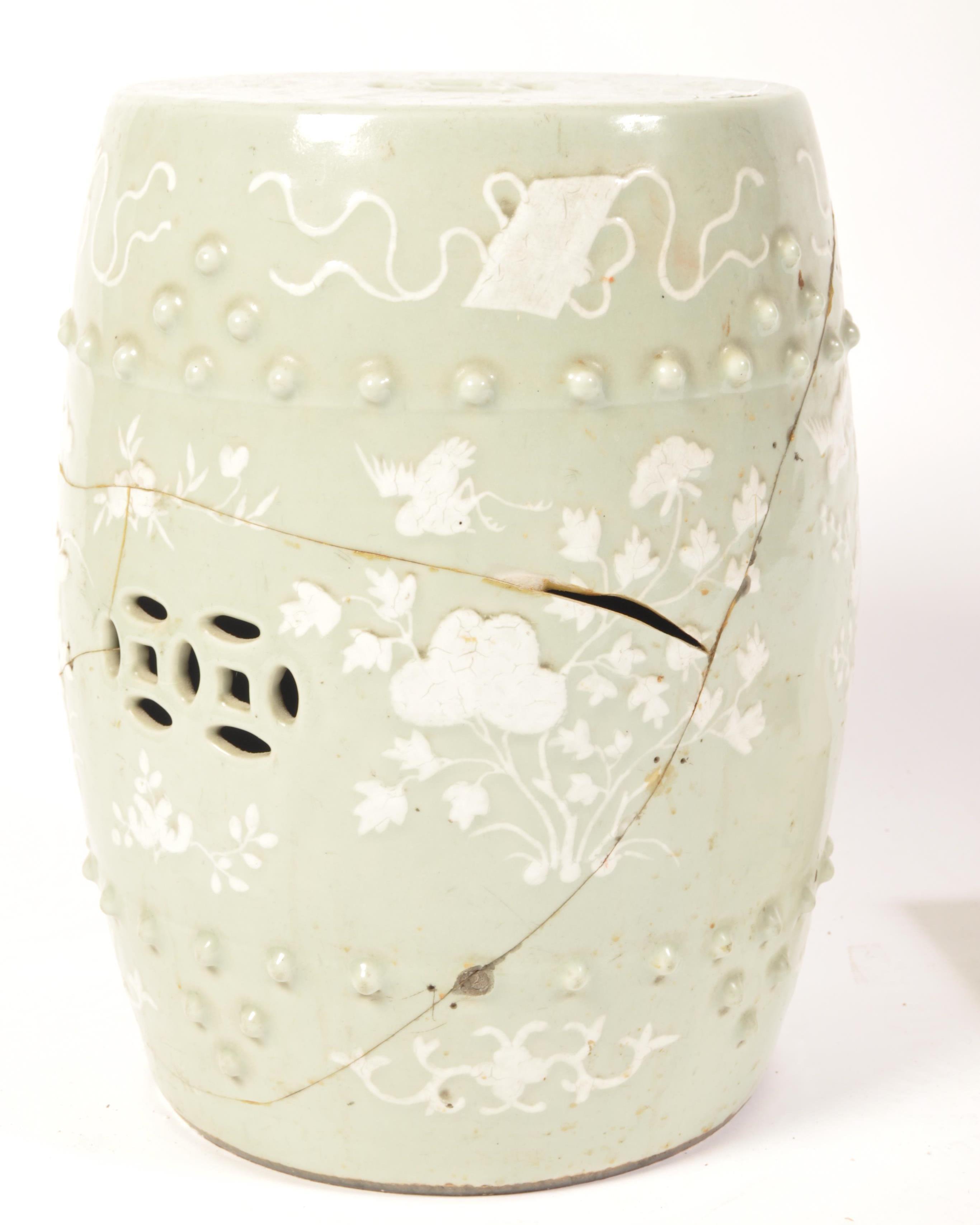 A LARGE CHINESE CELADON GLAZED GARDEN SEAT BARREL STOOL