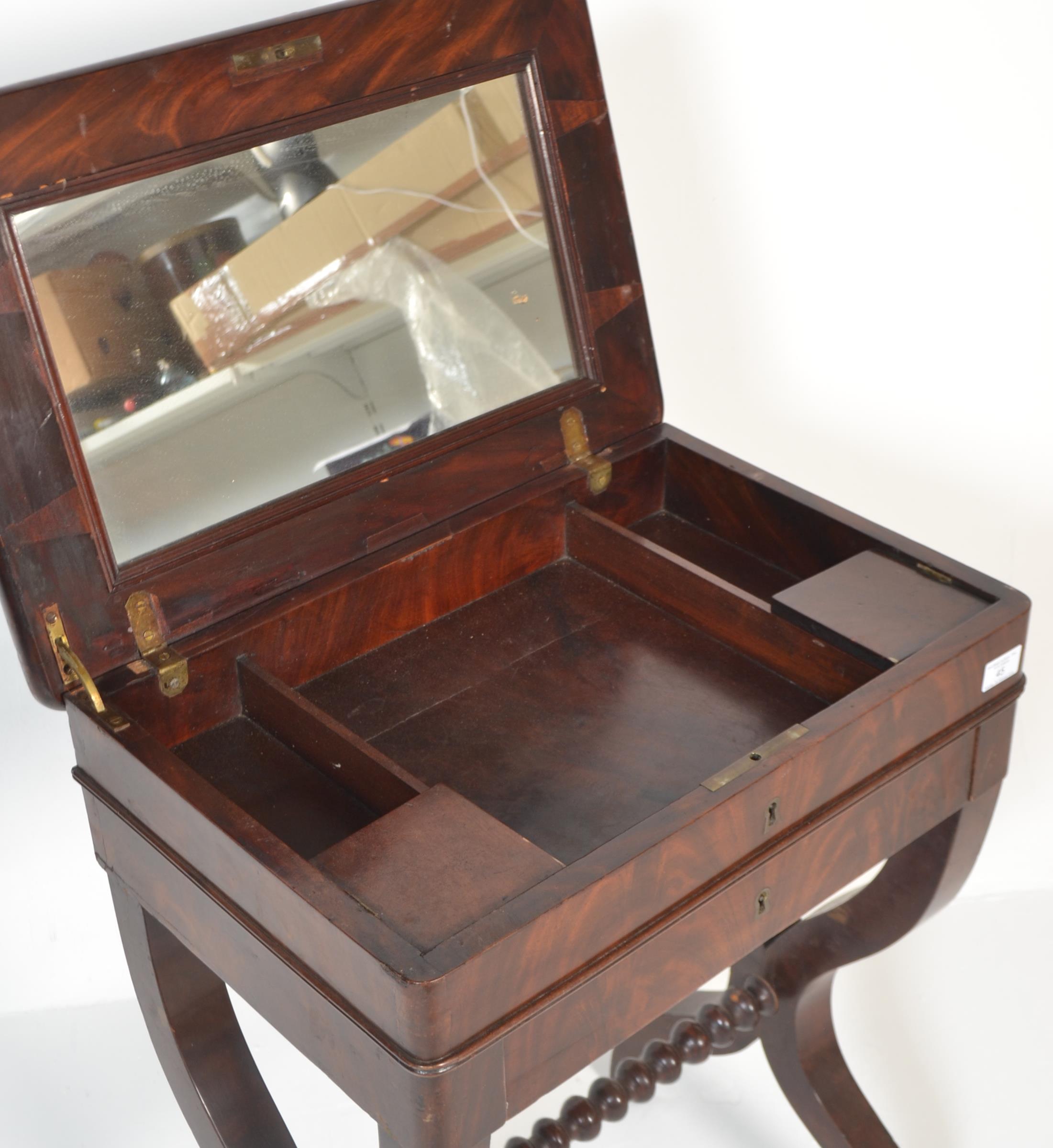 A 19TH CENTURY BIEDERMEIER LADIES VANITY WORKBOX TABLE - Image 4 of 6